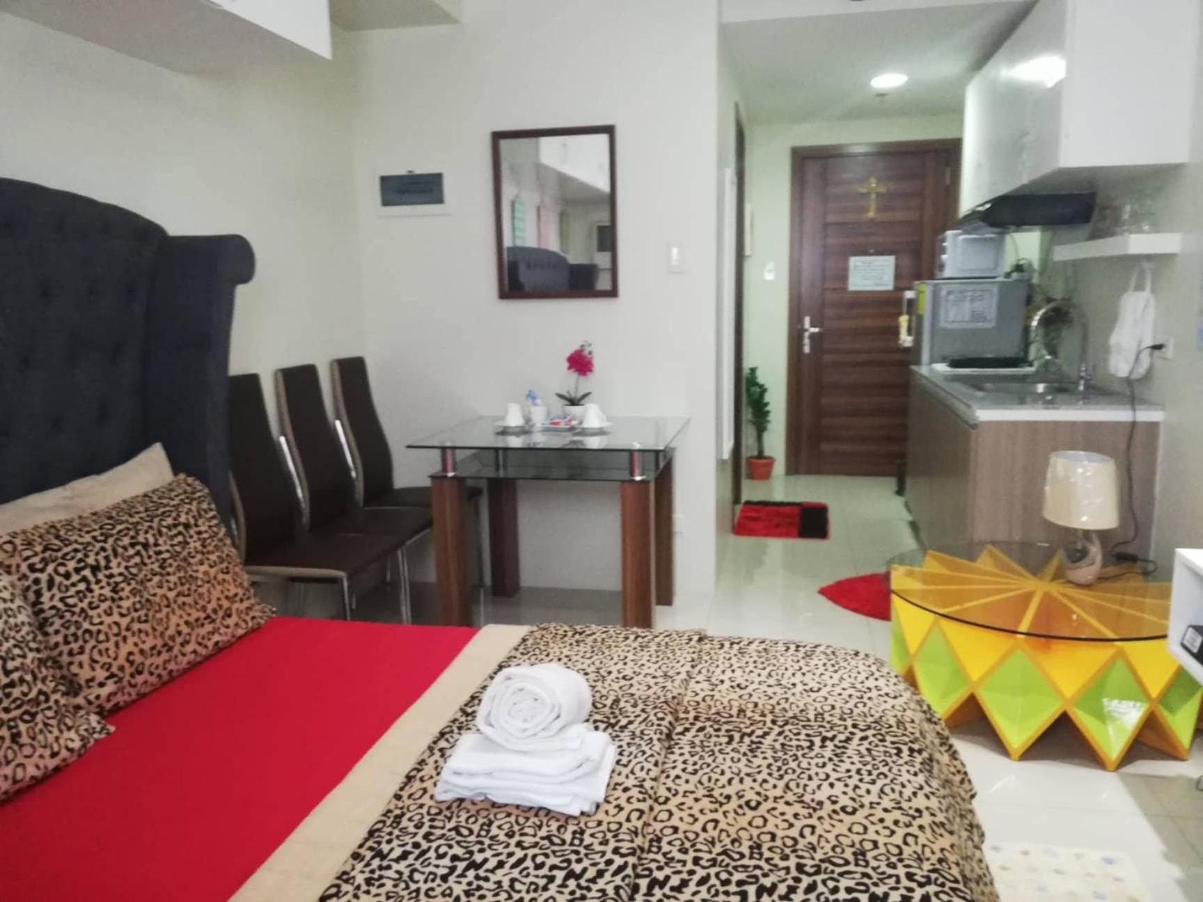 Jdt'S Condo At Horizons 101 Cebu Eksteriør bilde
